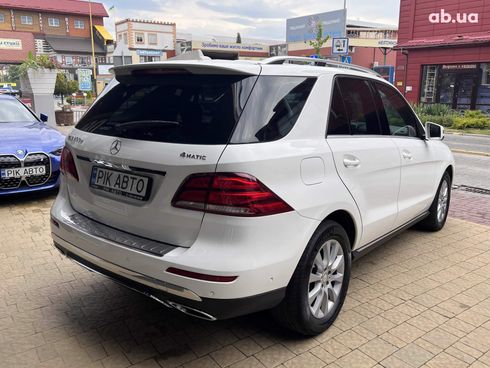 Mercedes-Benz GLE-Класс 2016 - фото 3