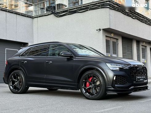 Audi RS Q8 2020 - фото 13