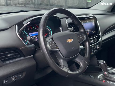 Chevrolet Traverse 2019 черный - фото 5