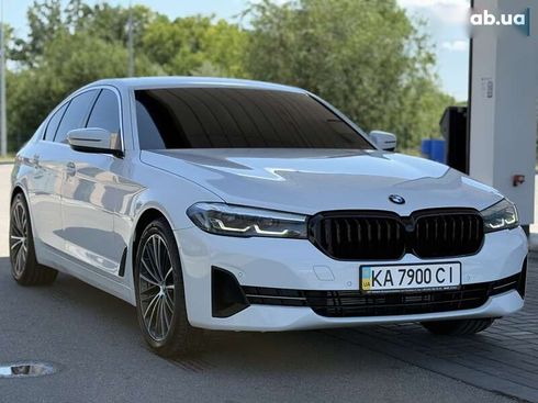 BMW 5 серия 2020 - фото 25