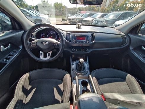 Kia Sportage 2011 серый - фото 17