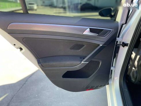 Volkswagen e-Golf 2020 - фото 20