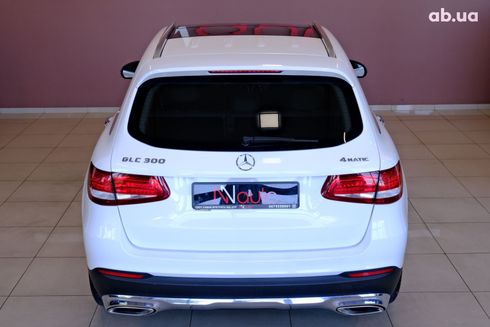 Mercedes-Benz GLC-Класс 2017 белый - фото 6