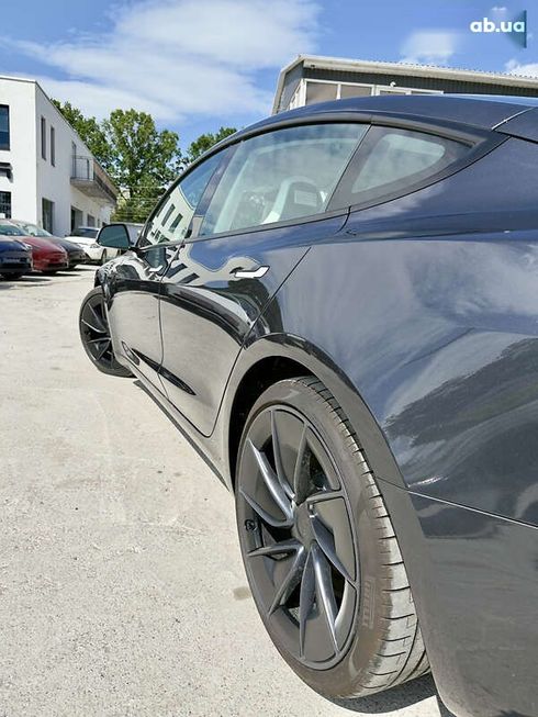 Tesla Model 3 2024 - фото 18