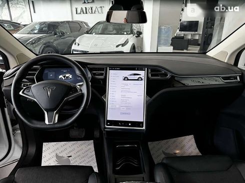 Tesla Model X 2017 - фото 19