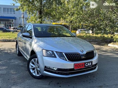 Skoda Octavia 2018 - фото 9