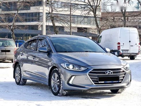 Hyundai Elantra 2018 - фото 3