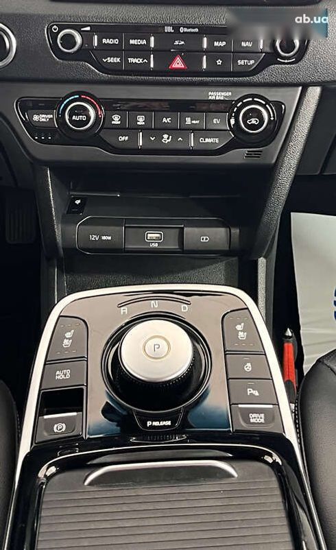 Kia Niro 2019 - фото 11