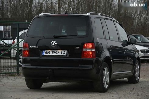 Volkswagen Touran 2004 - фото 11