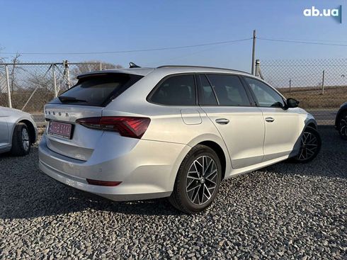 Skoda Octavia 2021 - фото 20