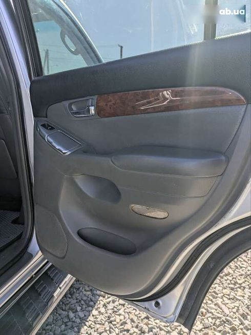 Toyota Land Cruiser 2004 - фото 19