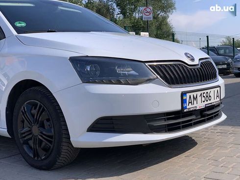Skoda Fabia 2017 - фото 8