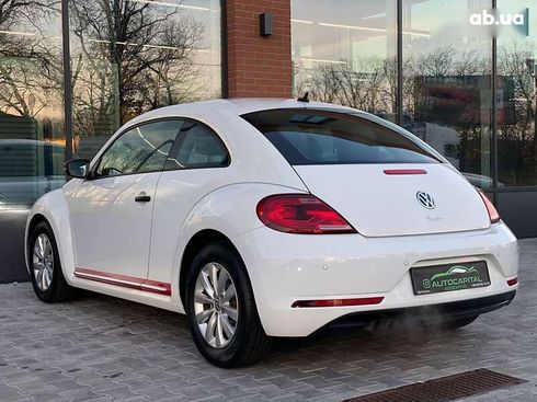 Volkswagen Beetle 2017 - фото 12