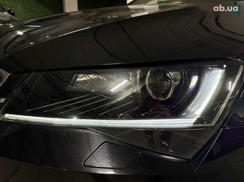 Skoda Superb 2018 - фото 15