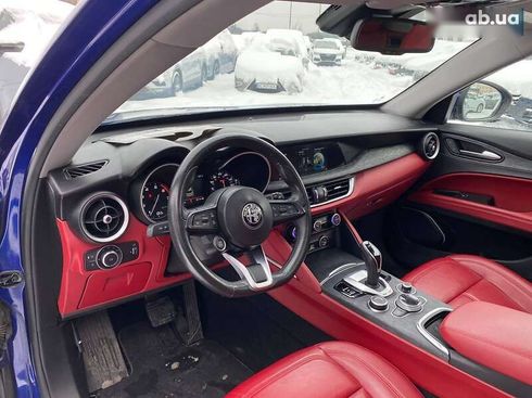 Alfa Romeo Stelvio 2020 - фото 13