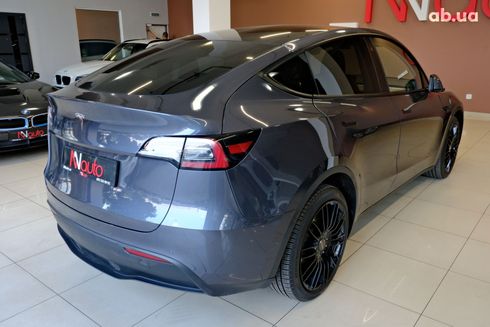 Tesla Model Y 2021 серый - фото 4