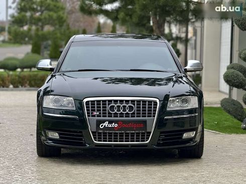 Audi S8 2010 - фото 2