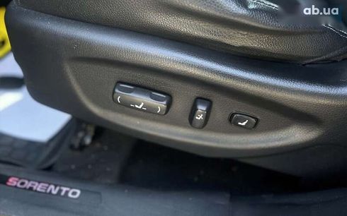 Kia Sorento 2011 - фото 11