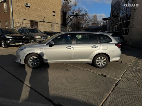 Toyota Corolla 2019 серый - фото 2