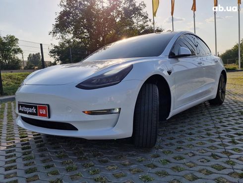 Tesla Model 3 2019 белый - фото 16