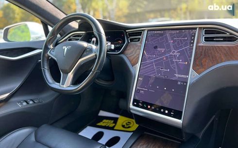Tesla Model S 2017 - фото 14