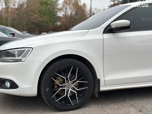 Volkswagen Jetta 2012 белый - фото 5