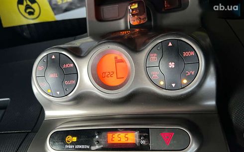 Toyota Urban Cruiser 2011 - фото 14