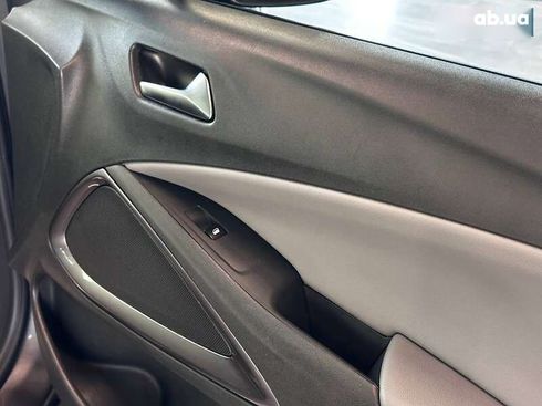 Opel Crossland X 2019 - фото 30