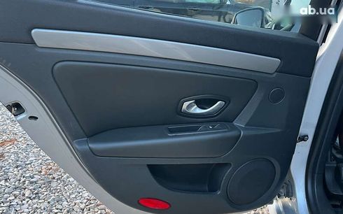 Renault Laguna 2012 - фото 25