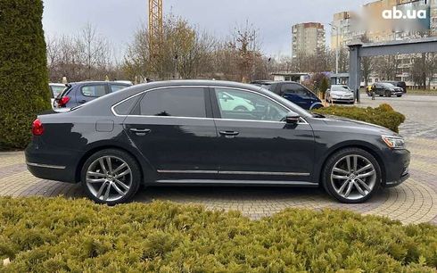 Volkswagen Passat 2017 - фото 8