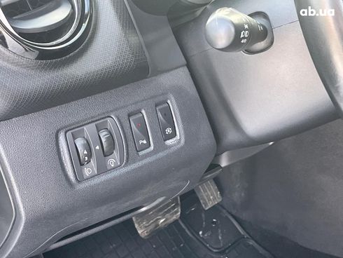 Renault Clio 2016 белый - фото 28