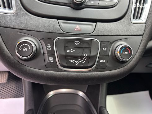 Chevrolet Malibu 2018 черный - фото 22