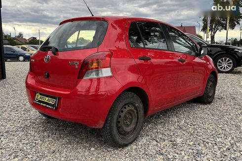 Toyota Yaris 2010 - фото 6