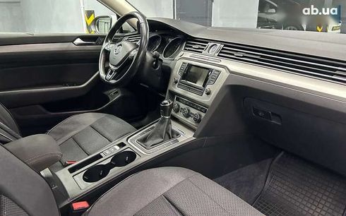 Volkswagen Passat 2016 - фото 16