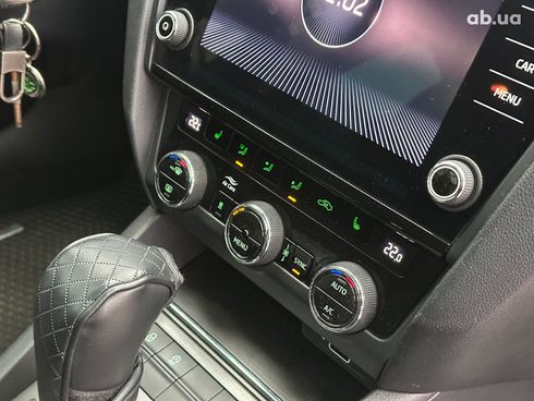 Skoda Octavia 2018 серый - фото 22