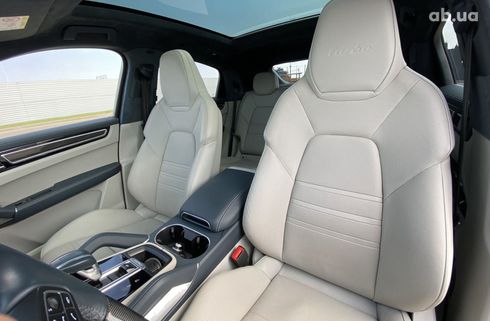 Porsche Cayenne Coupe Turbo 2020 - фото 17