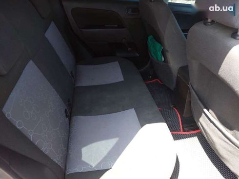 Ford Fiesta 2006 - фото 25