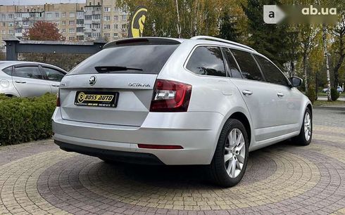 Skoda Octavia 2018 - фото 7