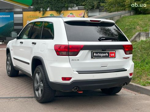 Jeep Grand Cherokee 2012 белый - фото 8