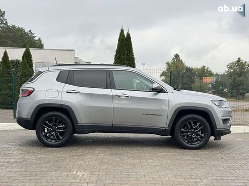 Jeep Compass 2020 - фото 9