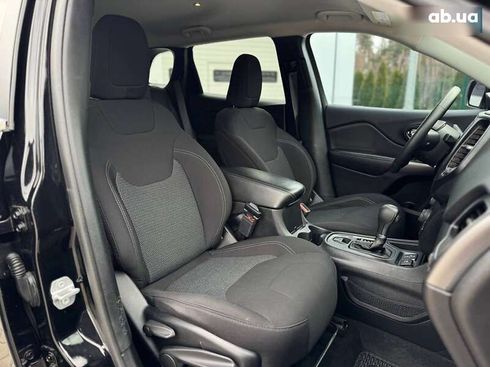 Jeep Cherokee 2019 - фото 25