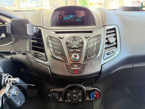 Ford Fiesta 2015 - фото 21