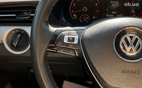 Volkswagen Passat 2020 - фото 23