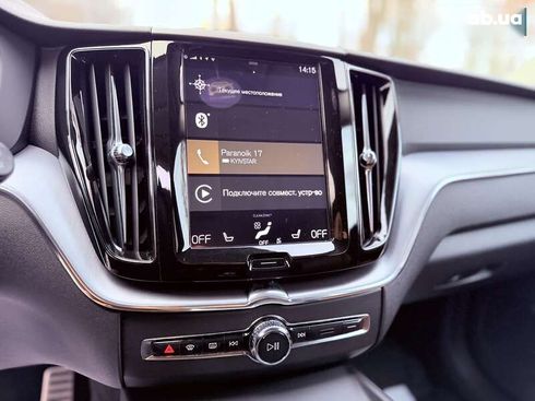 Volvo XC60 2019 - фото 12