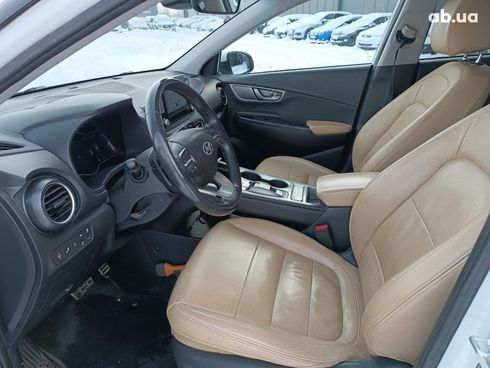 Hyundai Kona 2018 белый - фото 24