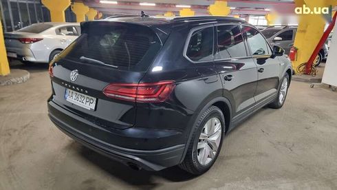 Volkswagen Touareg 2019 - фото 5