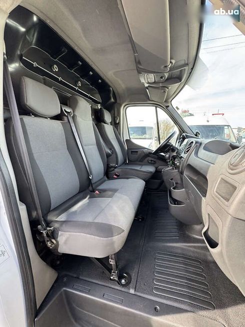 Renault Master 2019 - фото 16