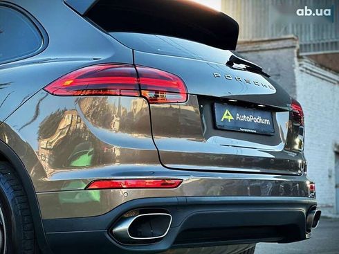Porsche Cayenne 2016 - фото 18