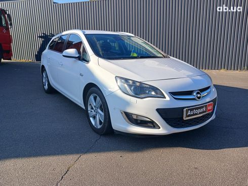 Opel astra j 2015 белый - фото 3