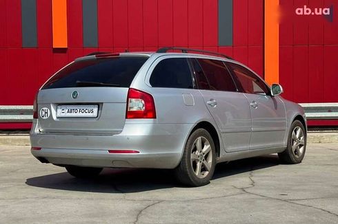 Skoda Octavia 2011 - фото 8